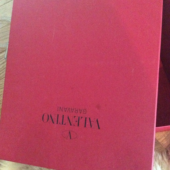 Bad trade with labelwhore8504 Valentino Rockstuds - Picture 5 of 6